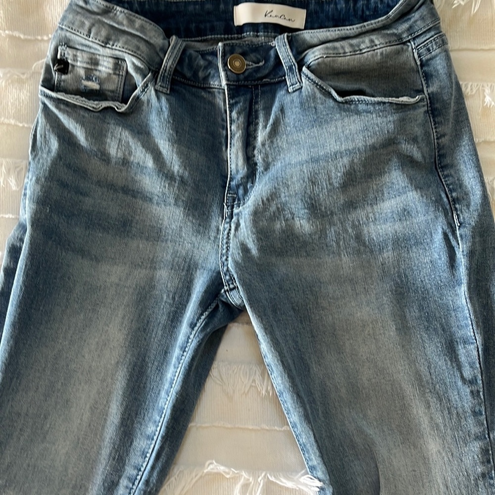 Ka can distressed straight leg jeans